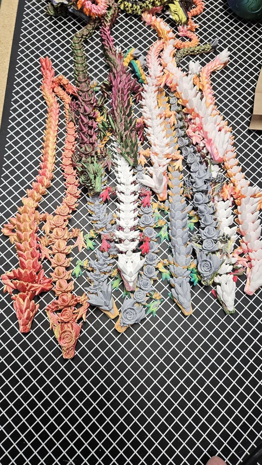 Mystery Dragon Egg Articulating Dragon Fidget Toy - Image 9